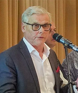 Herr Matthias Pludra